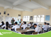 Babinsa Koramil Perdagangan Ajak Pelajar SMAN 1 Bandar Perdagangan Tingkatkan Disiplin dan Cinta Tanah Air