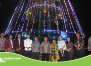 Forkopimda Pematangsiantar dan Pimpinan Gereja Menyalakan Pohon Terang Sambut Natal dan Tahun Baru 2026